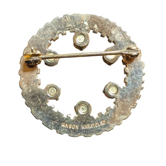 Vintage Signed ANSON Karatclad Rhinestone Goldtone Wreath Brooch - Picture 2 of 4